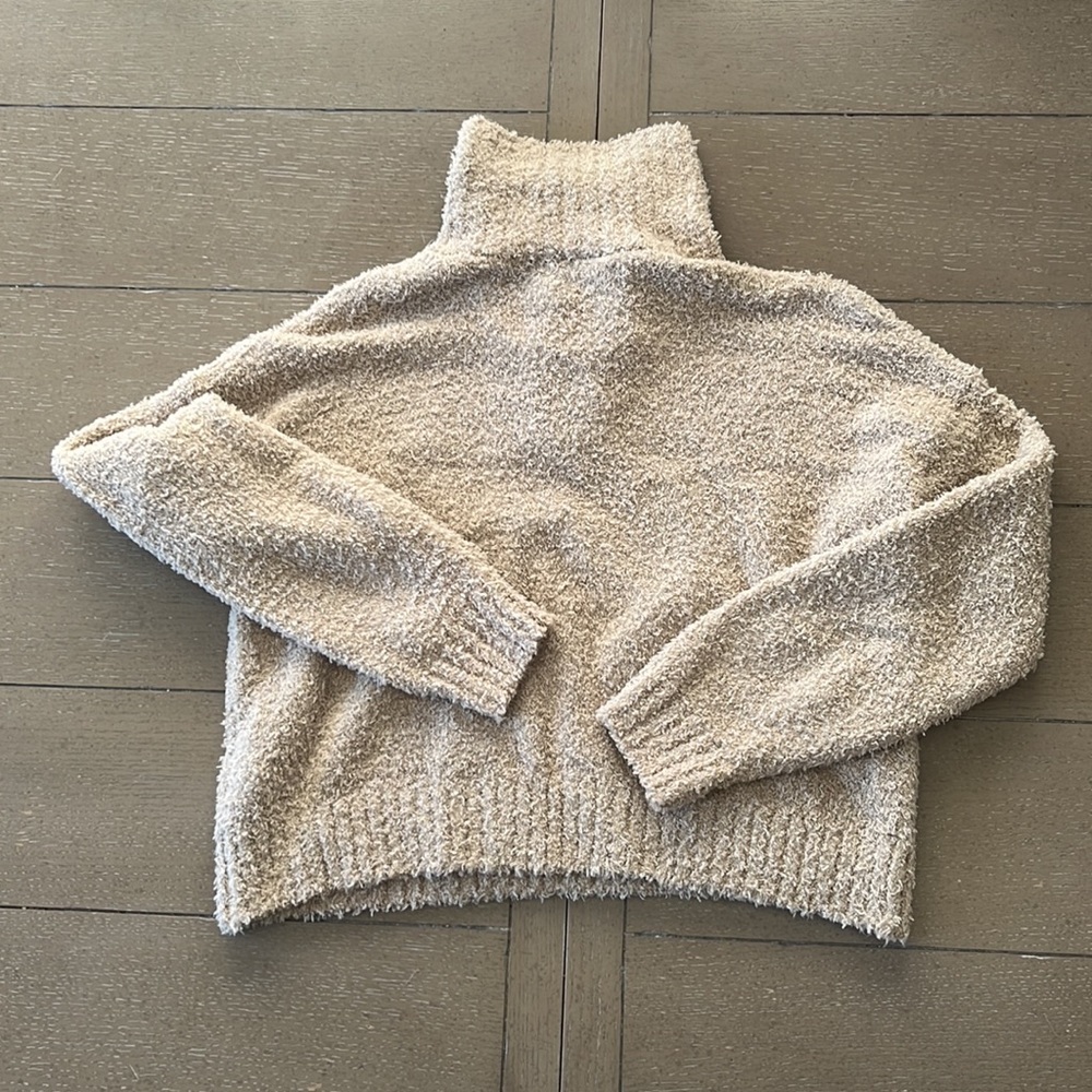Hollister Crop Sweatshirt Half Zip - Picture 4 of 5